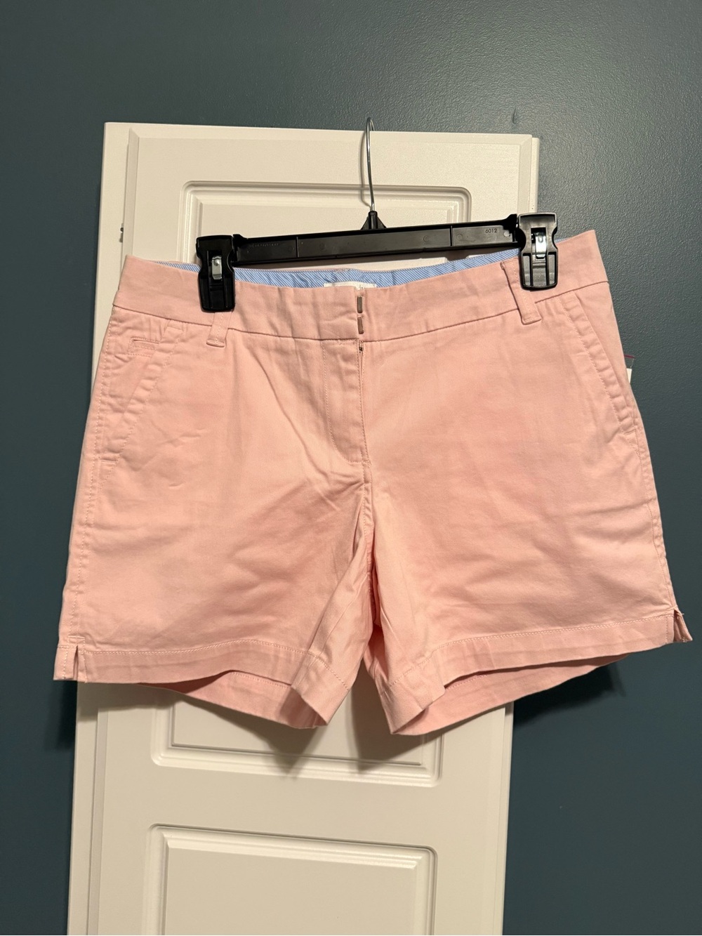 Crown & Ivy Light Pink Cotton Shorts- 5” inseam
